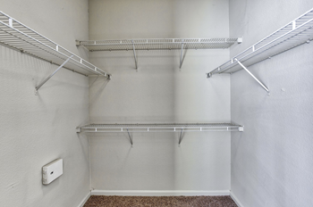 Walk in closet